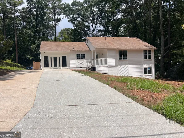 1445 Diplomat Dr, Riverdale, GA 30296