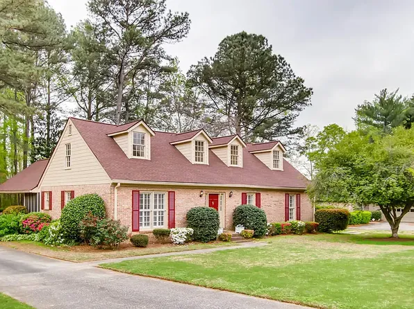 4530 Nantucket Dr SW, Lilburn, GA 30047