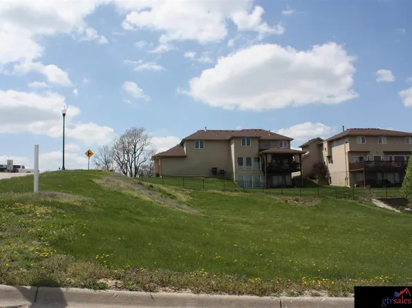 2606 N 32nd St, Omaha, NE 68111