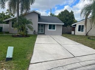 1700 SW 87th Ter, Miramar, FL 33025