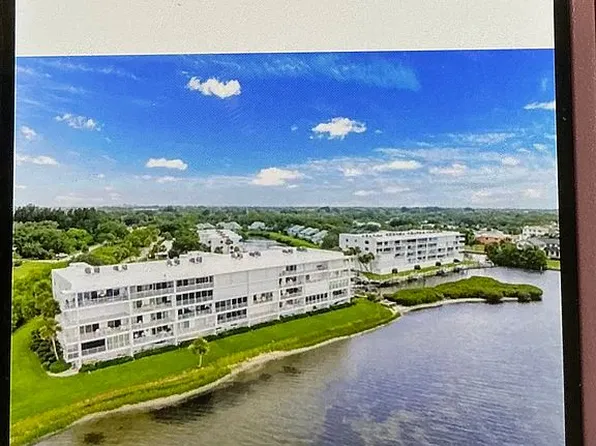 5914 River Run Dr, Sebastian, FL 32958