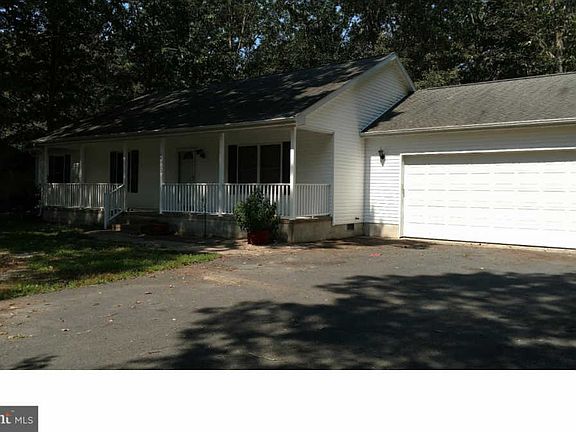 2nd image of 25687 Cornelia St