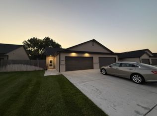 3225 N Cedar Downs St #3227, Wichita, KS 67205