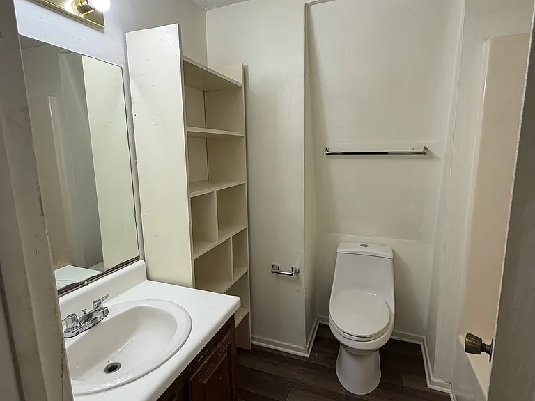 2300 Rusty Ln #17 — Photo 6