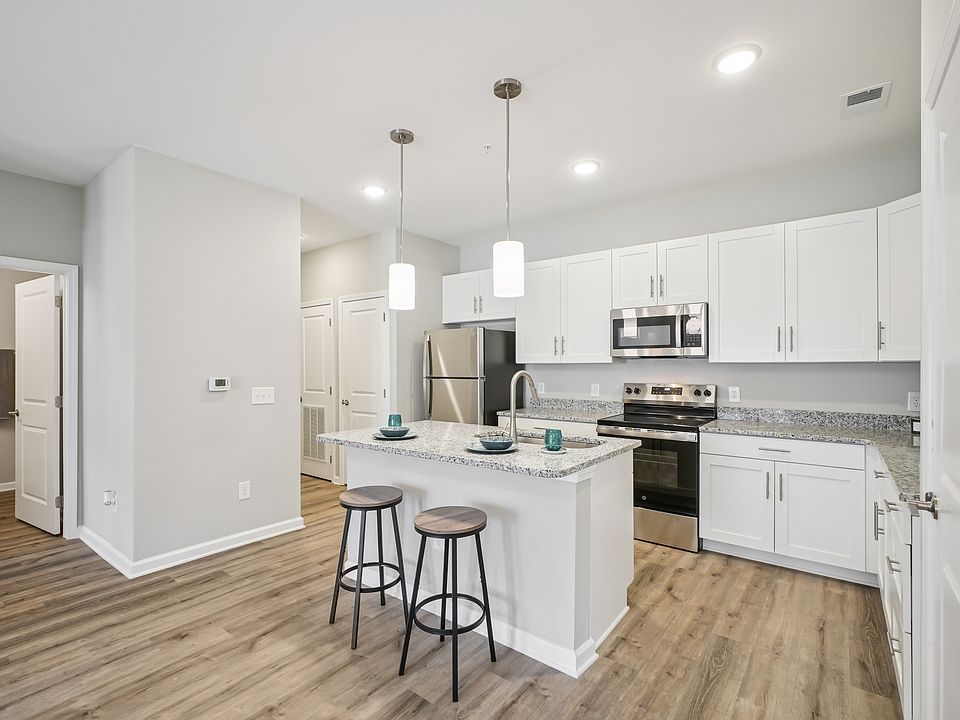 Spacious Kitchens in these brand new apartments at Emerson Point in Elon, NC