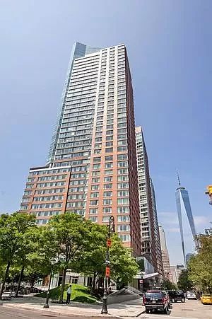 1st image of 10 West St #15DE
