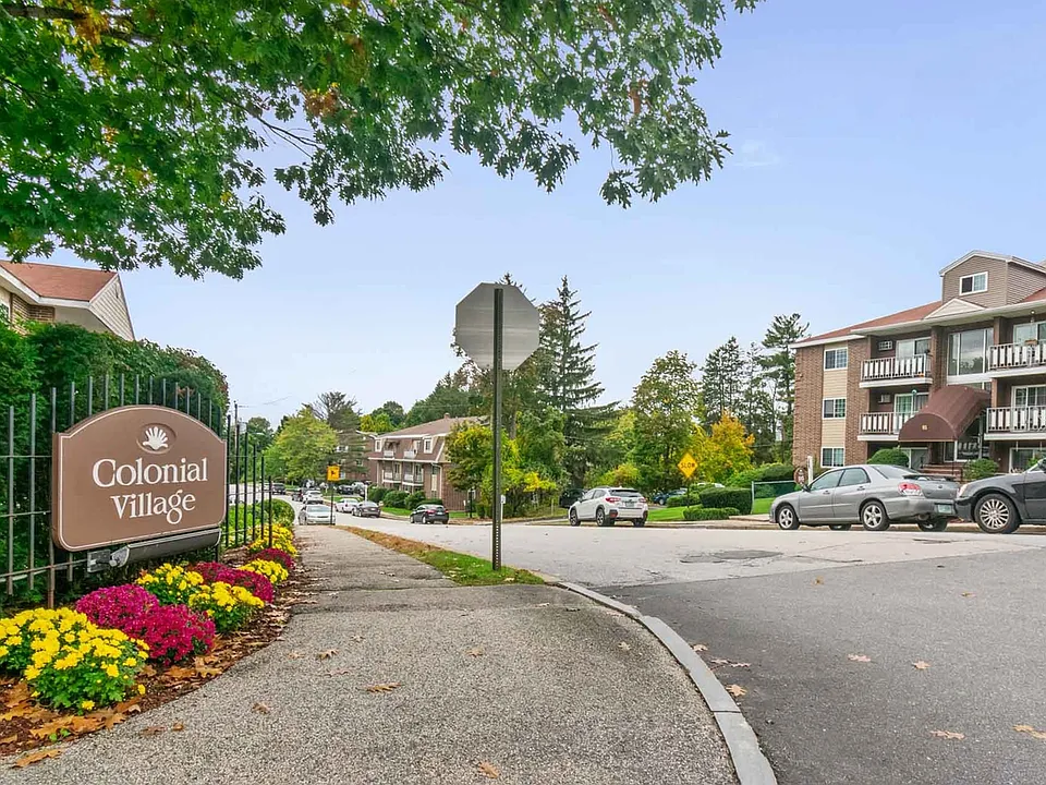 Colonial Village Apartments