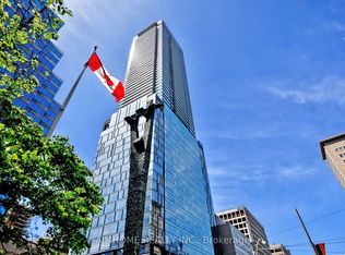 488 University Ave #4203, Toronto, ON M5G 0C1
