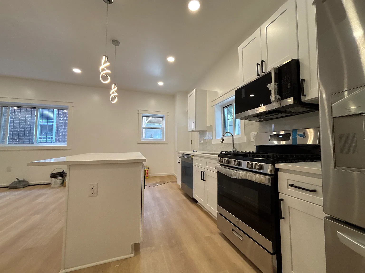 2 bed, 2.5 bath, $1,900 — Photo 4