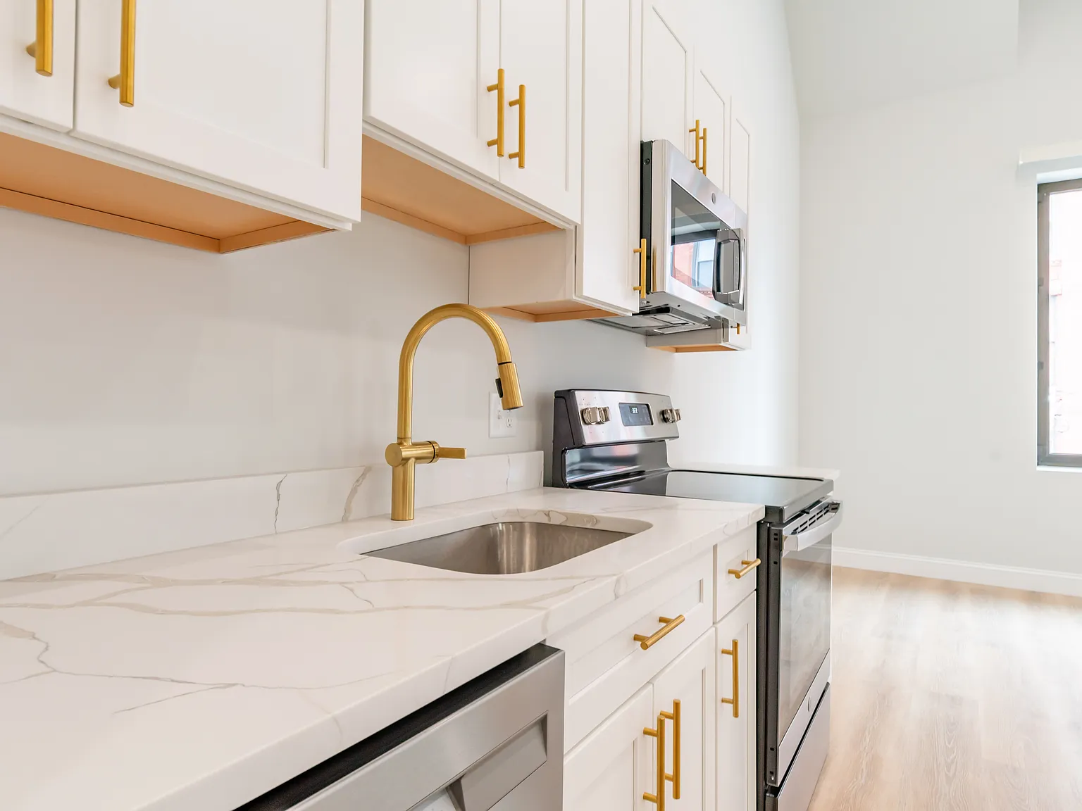 1 bed, 750 sqft, $2,350 — Photo 1