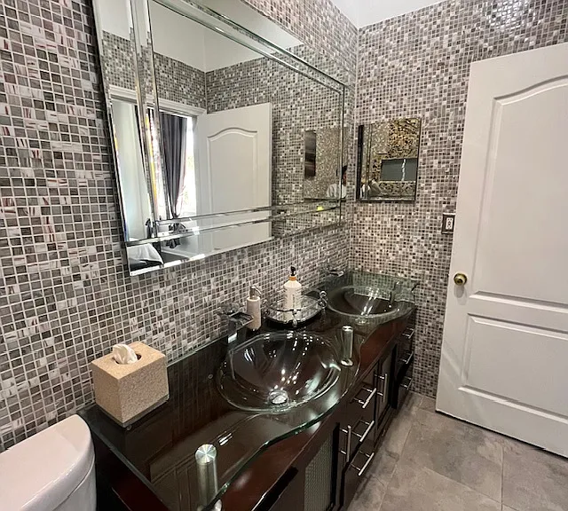 Master Ensuite