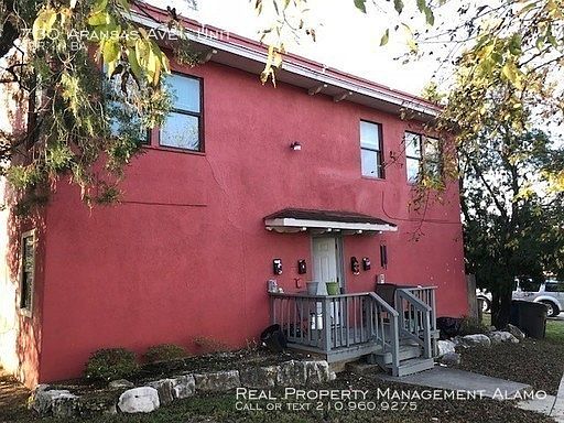 1st image of 730 Aransas Ave