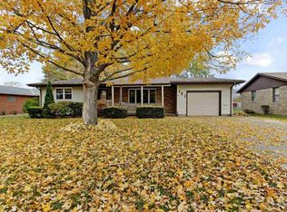 383 E Fernwood St, Morton, IL 61550