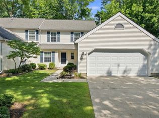 34756 Parkview Ln UNIT B, Willoughby, OH 44094