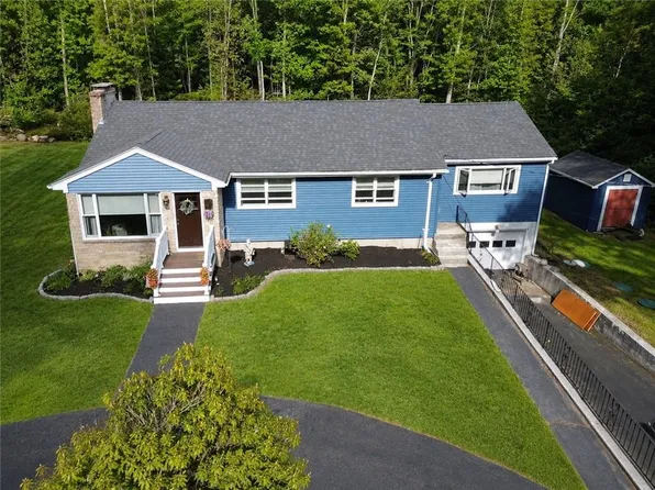 18 Stephen Hopkins Rd, Scituate, RI 02825