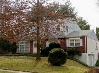 2500 Selwyn Dr, Broomall, PA 19008