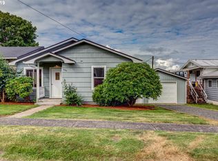 420 S 2nd St, Cathlamet, WA 98612