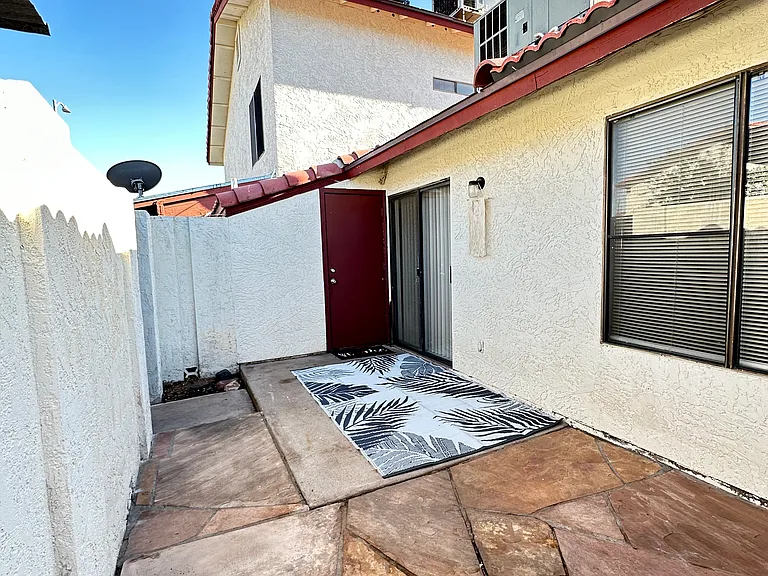 2838 E Beck Ln #3 — Photo 26