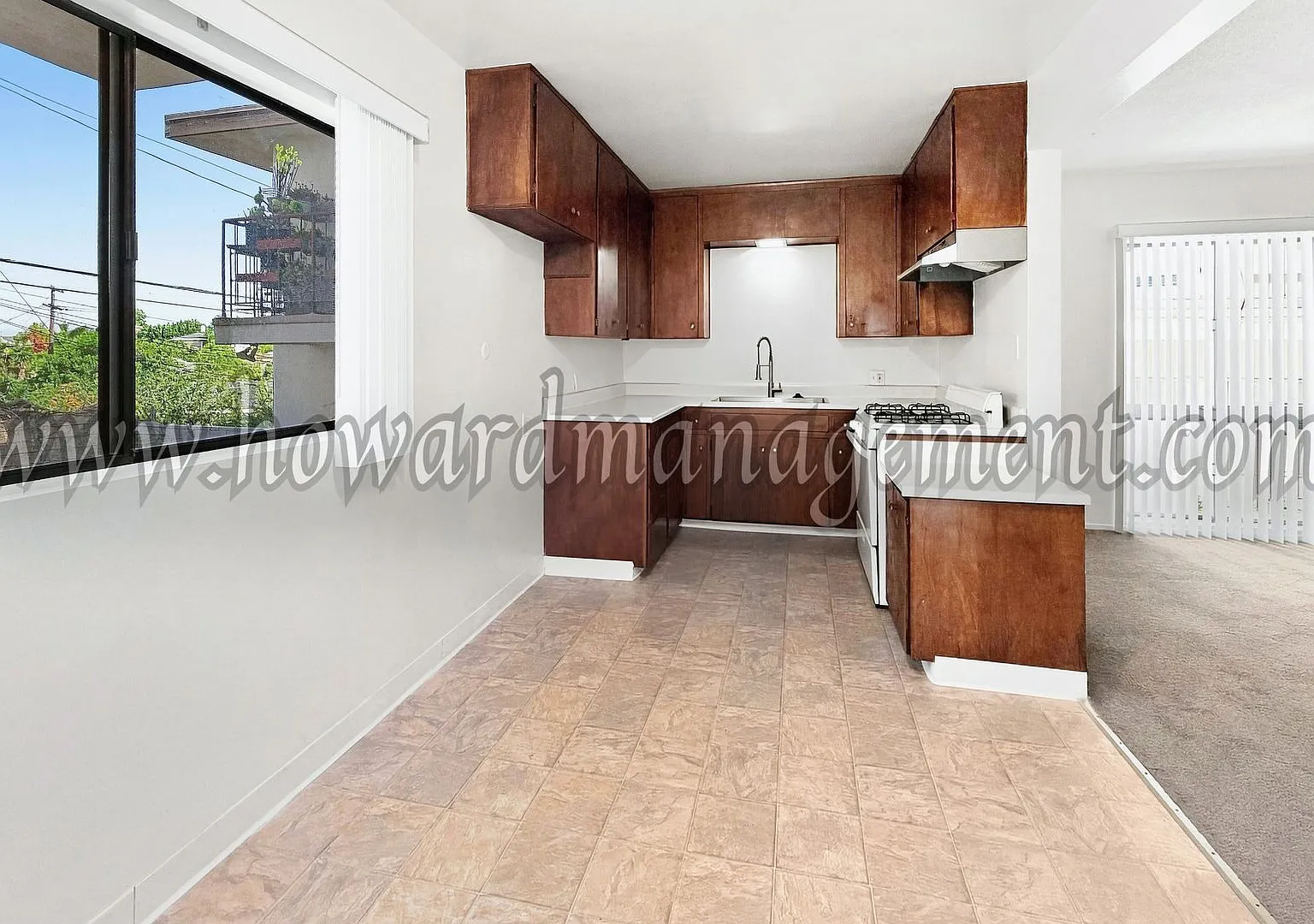7219-7225 La Cienega — Photo 4
