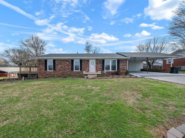 431 Bluegrass Dr, Scottsville, KY 42164
