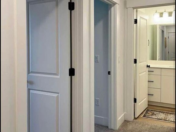 2nd image of 1027 Jaylee Dr Unit 1