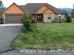 50 Cinnamon Bear Ct, Gallatin Gateway, MT 59730