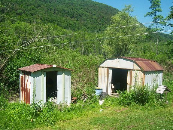 look past the rusted sheds: VIEWS!!!
