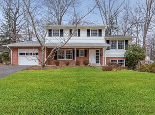 9308 Glenbrook Rd, Fairfax, VA 22031