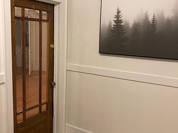 2nd image of 2161 Eastview Ave #1