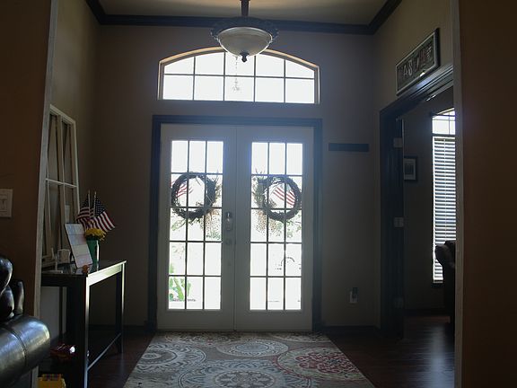 3rd image of 20414 SE 52nd St