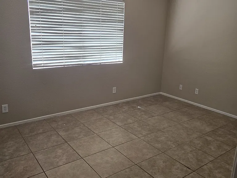 13715 El Rio Ln — Photo 7