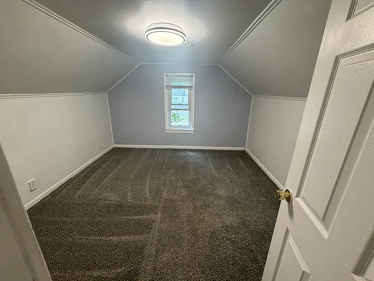 21380 Seminole St — Photo 15