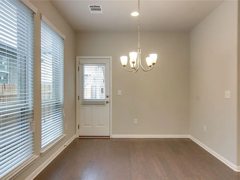 3240 E Whitestone Blvd #85 — Photo 15
