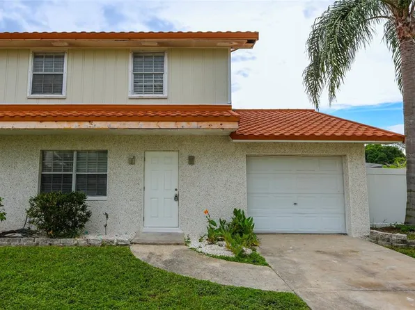 1423 Maple St SW, Largo, FL 33770