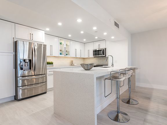 5th image of 4740 S Ocean Blvd APT 804