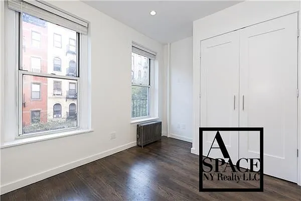 Rented by A Space Realty NY LLC | media 22
