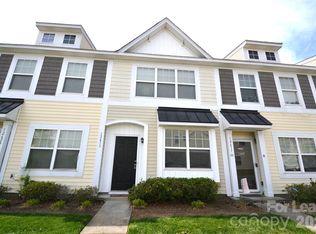 12633 Persimmon Tree Dr, Charlotte, NC 28273