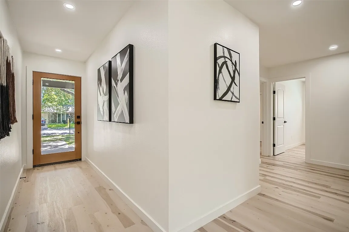 4 bed, 1352 sqft, $1,095 — Photo 4