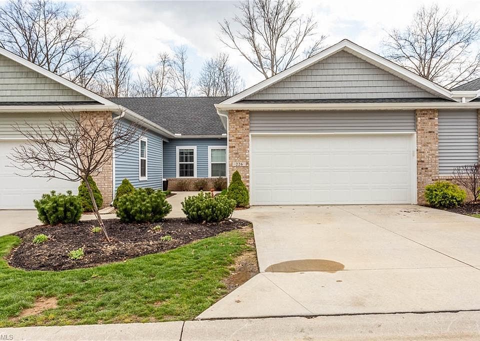 1st image of 226 Stoney Brook Dr