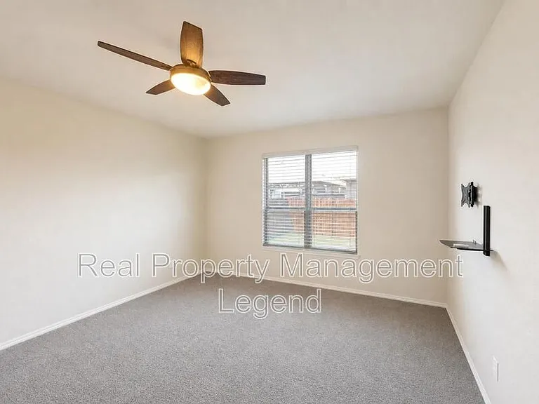 5601 Portola Ln — Photo 24