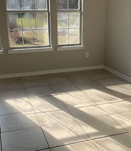 8600 Roanoke Dr — Photo 11