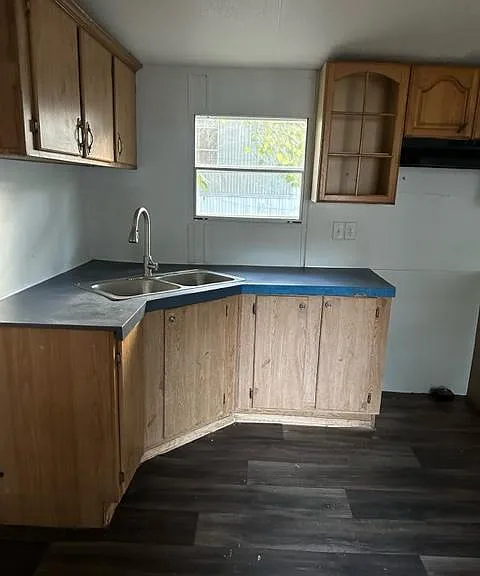 700 Beck Rd #B — Photo 11