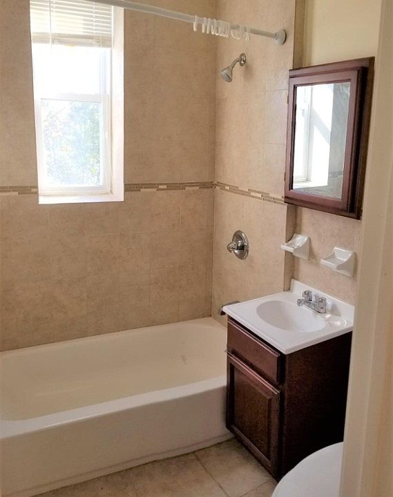2nd image of 9 Gifford Ave APT 505