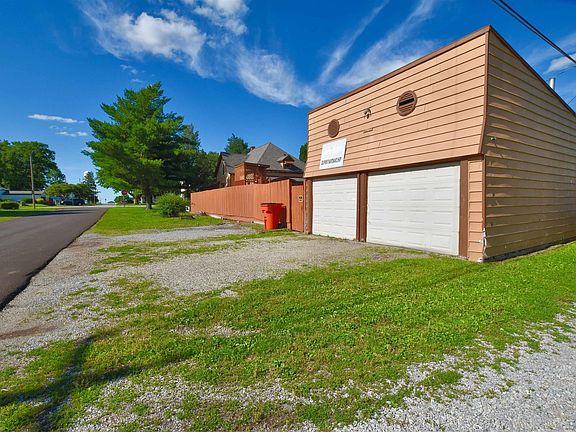2nd image of 401 E Main St