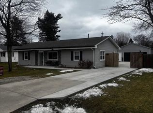 85 Saint James St, Marysville, MI 48040