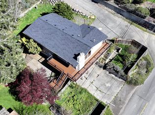 1214 Ransom Ave, Brookings, OR 97415