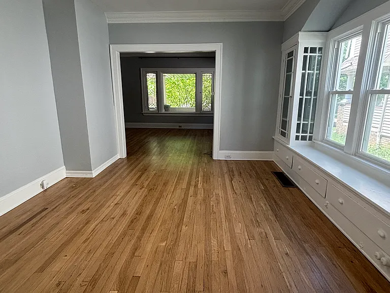 1261 Donald Ave — Photo 16