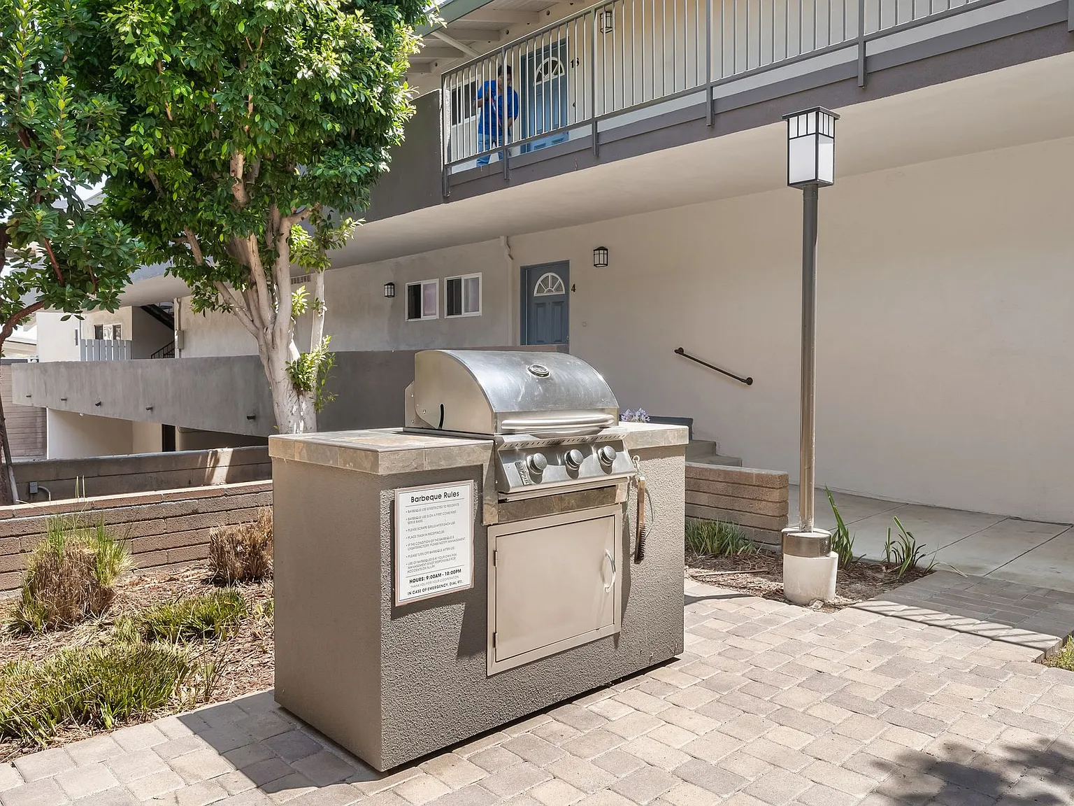 Park Del Amo Apartments — Photo 3