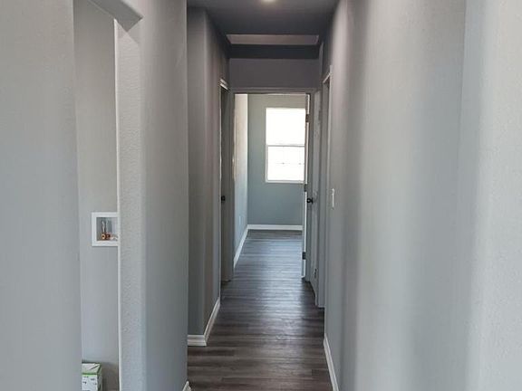 3rd image of 7403 N Farmdale Ave