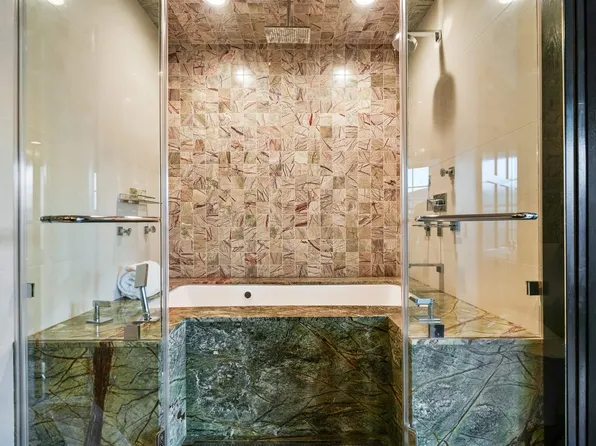 174 Washington Street image 24 of 33